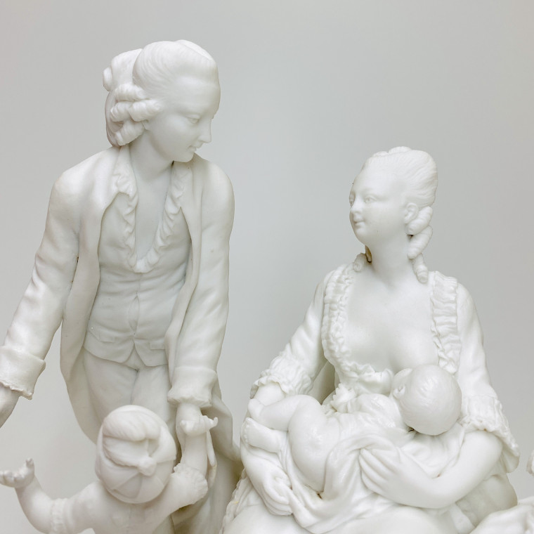 Paris - Groupe en biscuit «La famille» - Manufacture de Locré-Russinger - Vers 1780