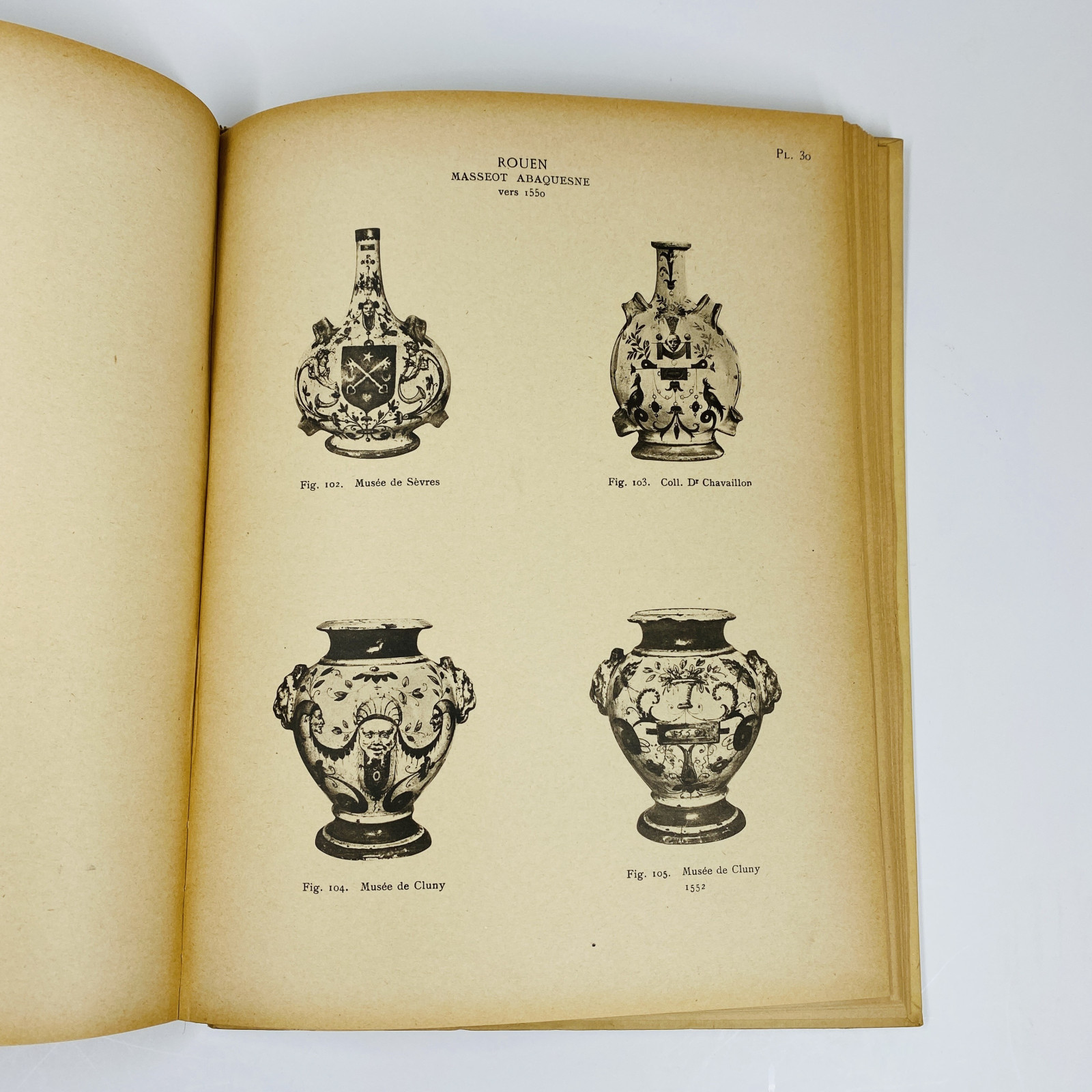 Chompret - Les faïences françaises primitives - 1946