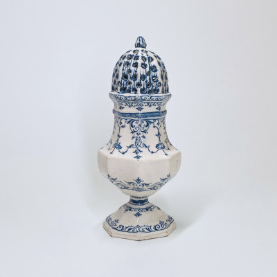 Marseille - Saupoudreuse de forme balustre - XVIIIe siècle