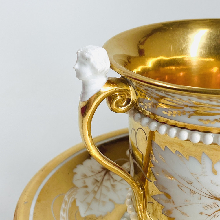 Paris - Grande tasse à chocolat - début du XIXe siècle