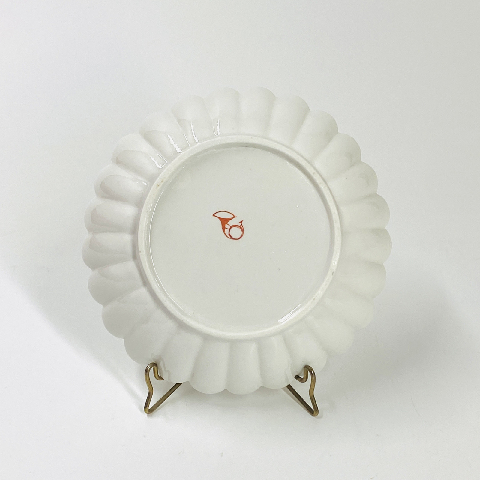 Chantilly - Coupelle à décor d'enfants dans le style Kakiemon - XVIIIe siècle