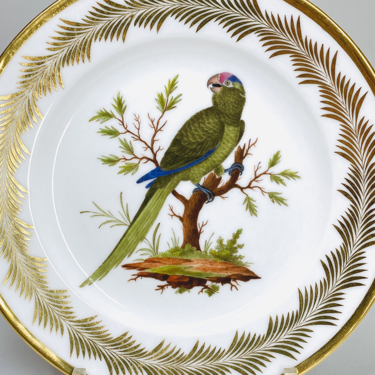 Paris (Nast) - Six assiettes en porcelaine à décor d'oiseaux - Début du XIXe siècle