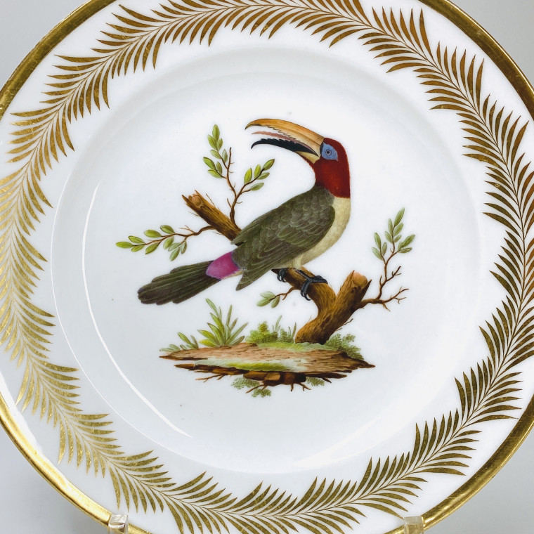 Paris (Nast) - Six assiettes en porcelaine à décor d'oiseaux - Début du XIXe siècle