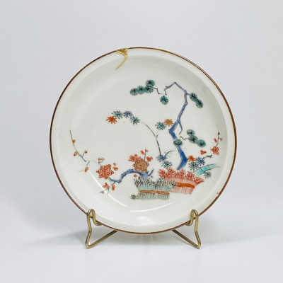 Japan - Small porcelain plate with Kakiemon decoration - Circa 1700