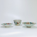 Kutahya (Turquie ottomane) - Un bol et deux coupelles  - XVIIIe siècle