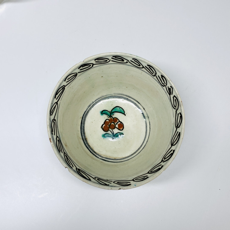 Kutahya (Turquie ottomane) - Un bol et deux coupelles  - XVIIIe siècle