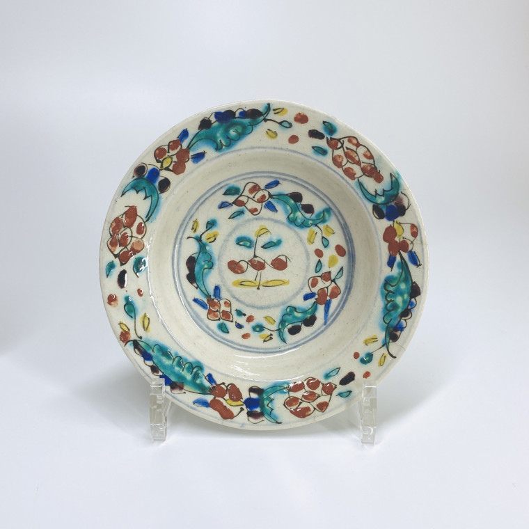 Kutahya (Ottoman Turkey) - Three cups with floral decoration - Eighteenth century