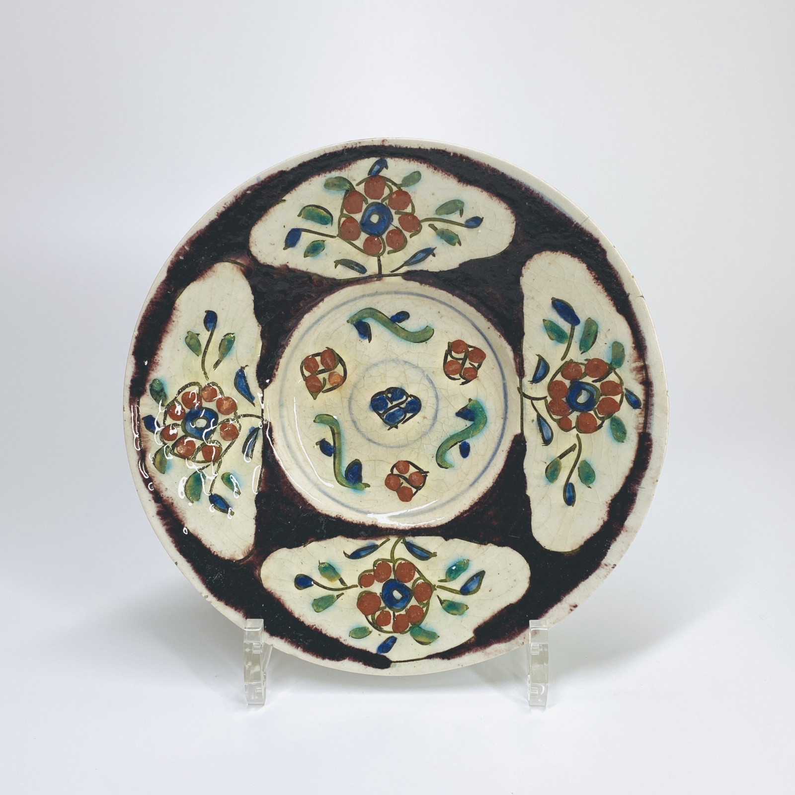 Kutahya (Ottoman Turkey) - Three cups with floral decoration - Eighteenth century