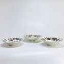 Kutahya (Turquie ottomane) - Trois coupelles à décor floral - XVIIIe siècle