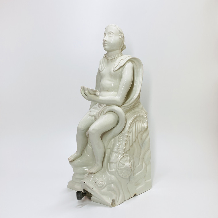 Large white enamelled fountain attributed to Brussels - Eighteenth century