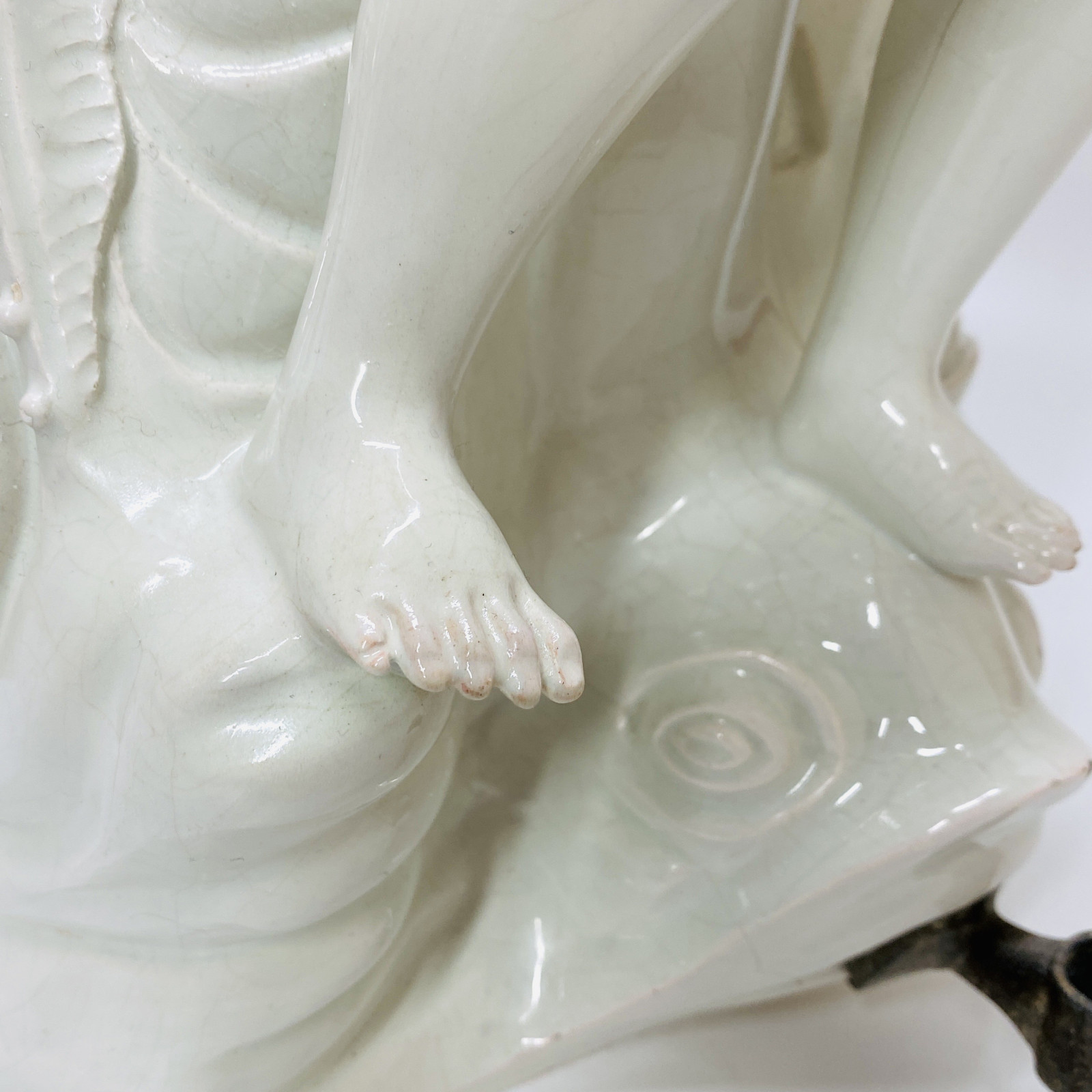 Large white enamelled fountain attributed to Brussels - Eighteenth century