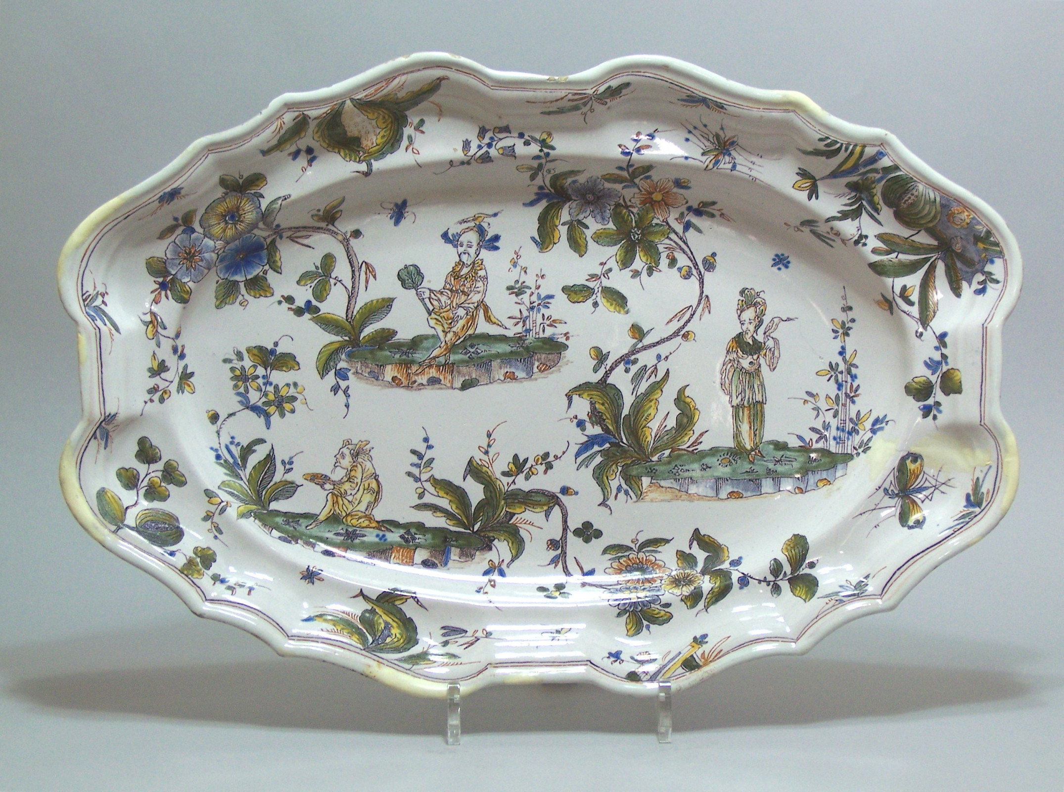Milan - Grand Chinese dish - Eighteenth Century
