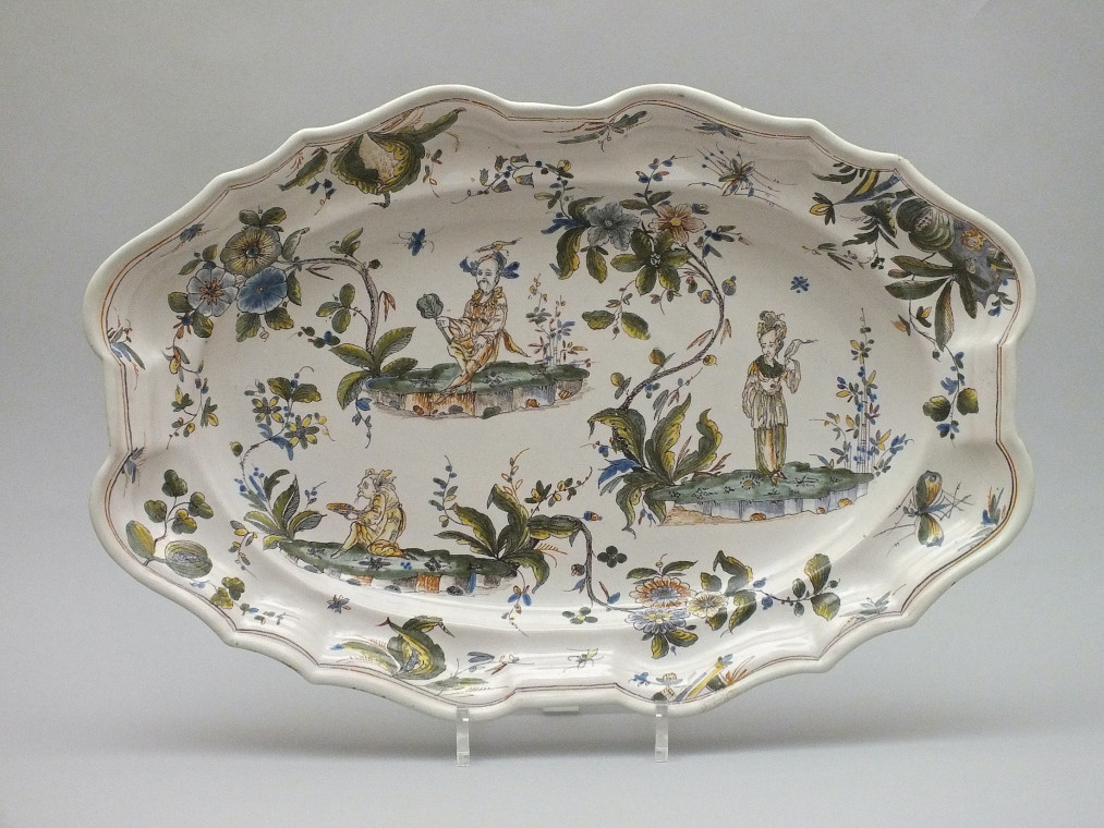 Milan - Grand Chinese dish - Eighteenth Century