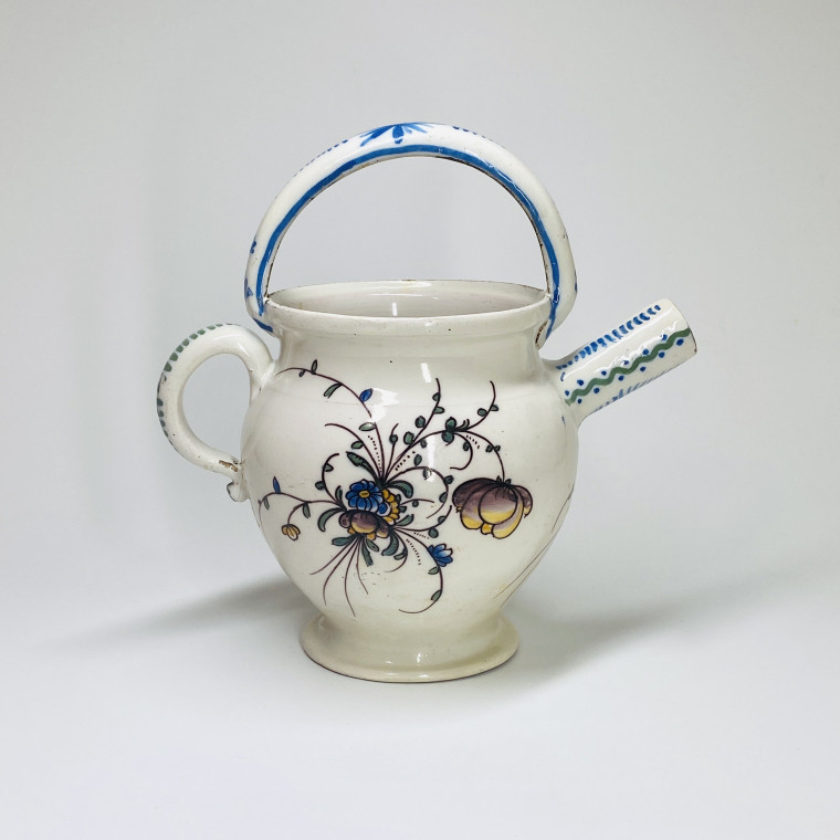 Grenoble (La Tronche) Gargoulette in polychrome earthenware - Eighteenth Century