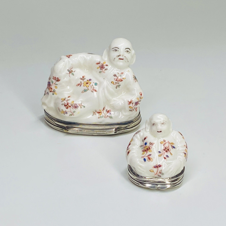 Saint-Cloud -  Boîte couverte figurant un Bouddha - XVIIIe siècle