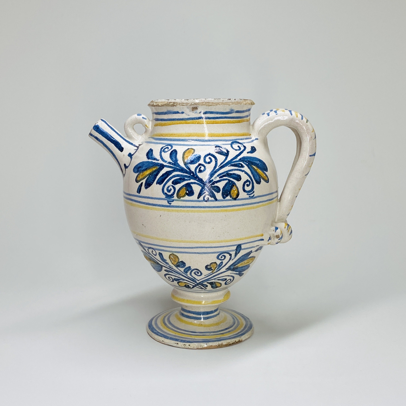 Chevrette en faïence de Lyon - XVIIe siècle - VENDU