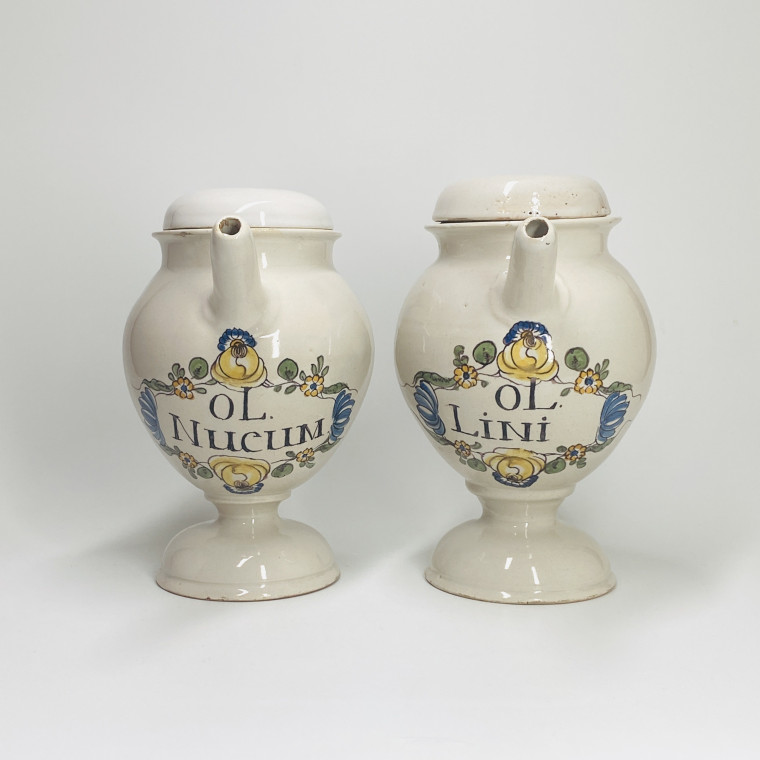 Paire de chevrettes en faïence du Sud-ouest - XVIIIe siècle - VENDU