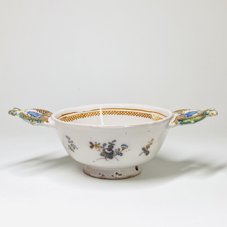 Roanne - Deux écuelles à décor patronymique - Datée 1792