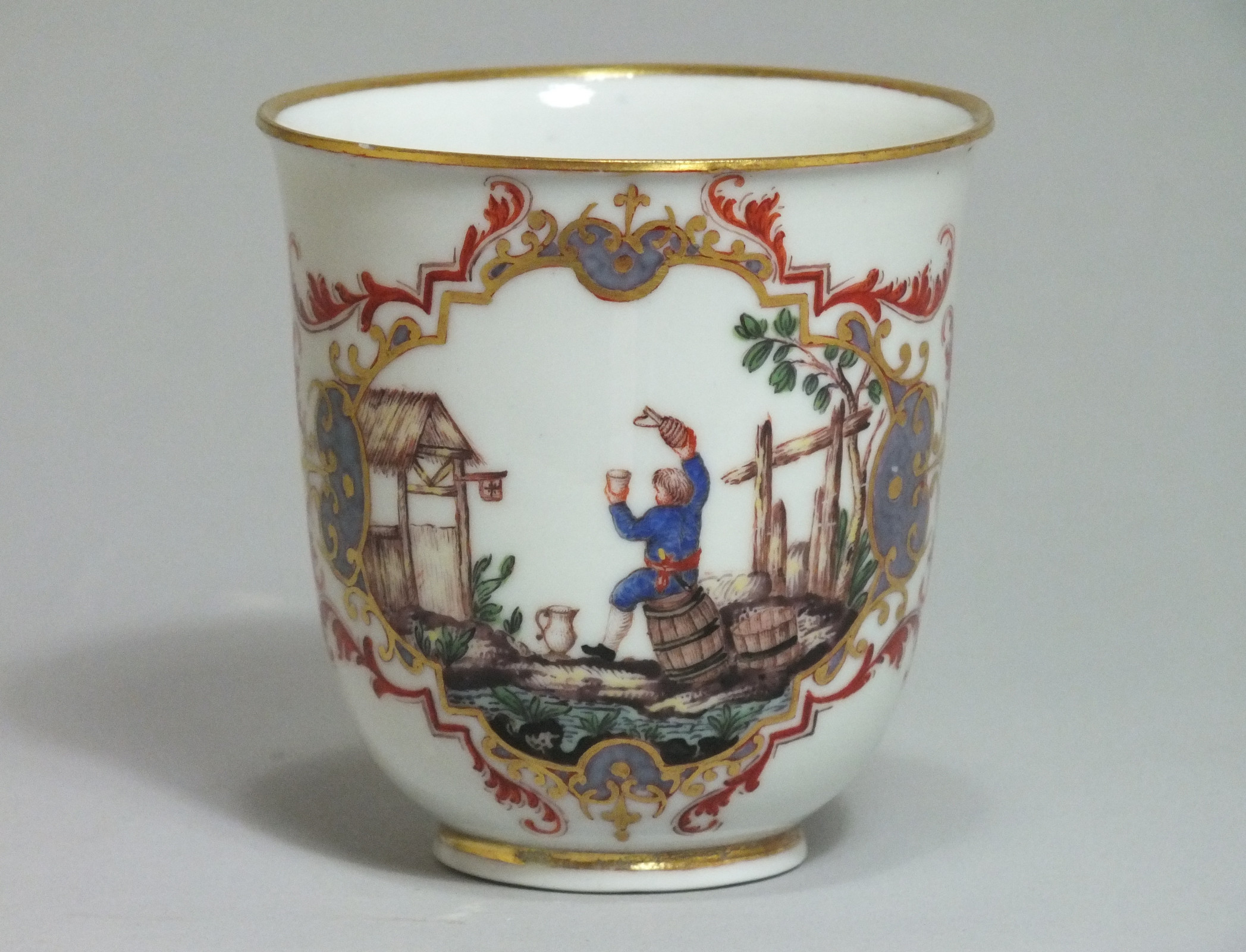Doccia (Italy) - Two decorated cups "alla Sassone" - Eighteenth Century