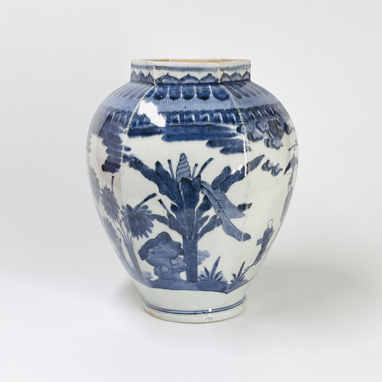 Arita (Japon) - Vase à décor en camaïeu bleu - Vers 1700