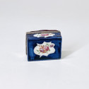 Soft porcelain box with blue background – Eighteenth century