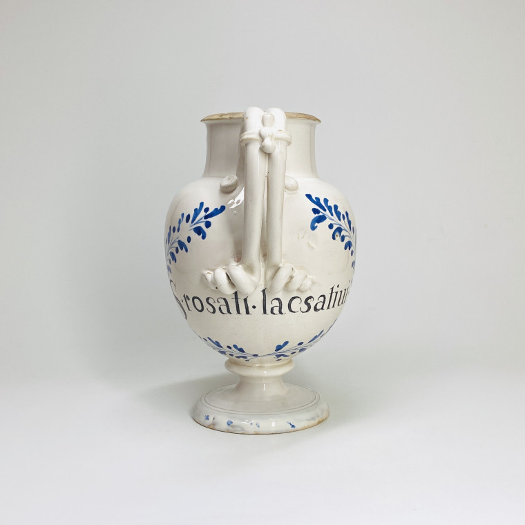 Pharmacy pot in earthenware from Lyon - Seventeenth century