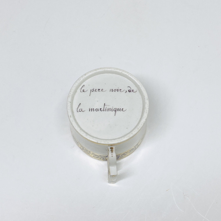 Tournai - Deux rares tasses dites "aux oiseaux de Buffon", provenant du service du duc d'Orléans - 1787-1792 - Prix sur demande.