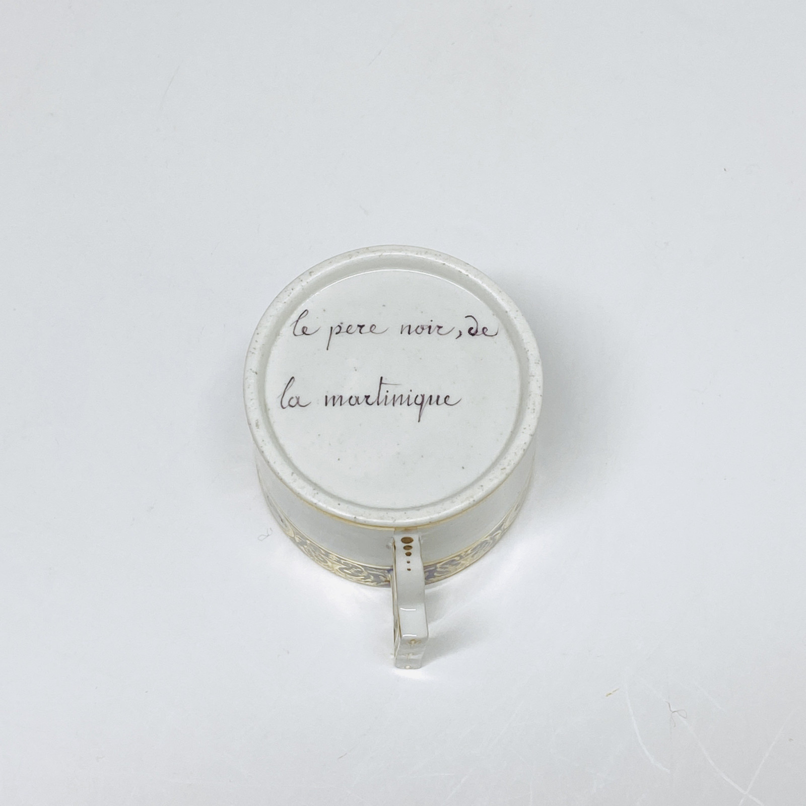 Tournai - Two rare cups called "To the birds of Buffon", from the service of the Duke of Orléans - 1787-1792 - Price on request.