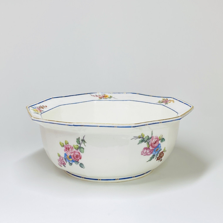 Sèvres - Saladier à mortier à décor de bouquets de fleurs - XVIIIe siècle