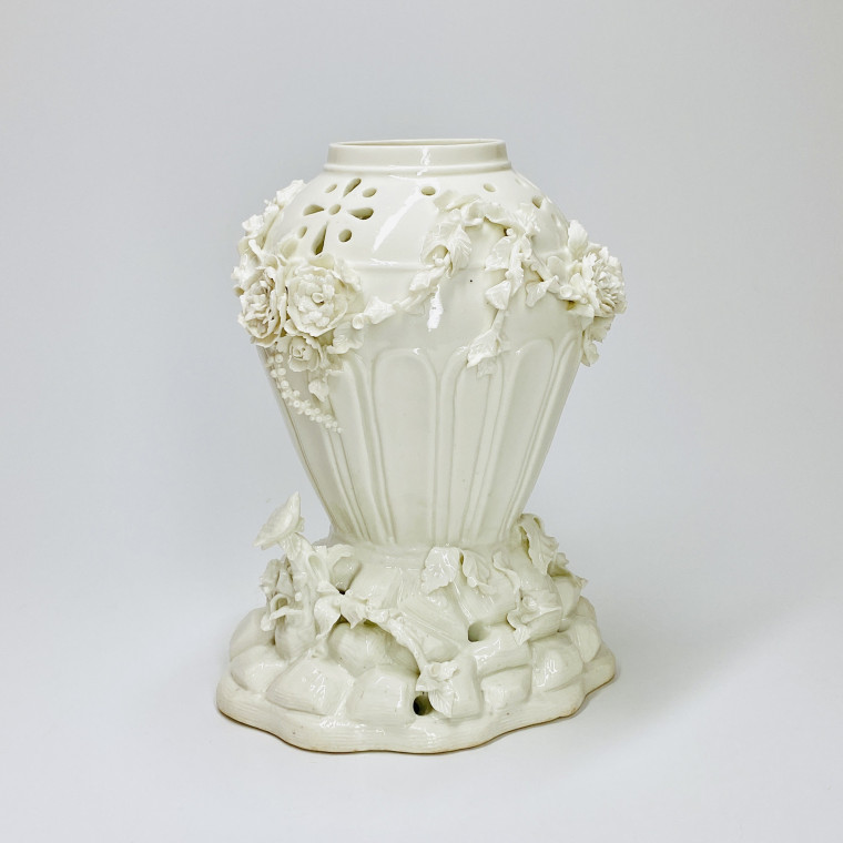 Saint-Cloud - Vase pot-pourri - XVIIIe siècle