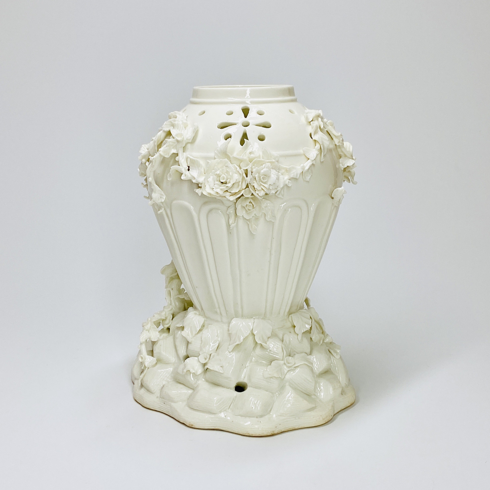 Saint-Cloud - Vase pot-pourri - XVIIIe siècle