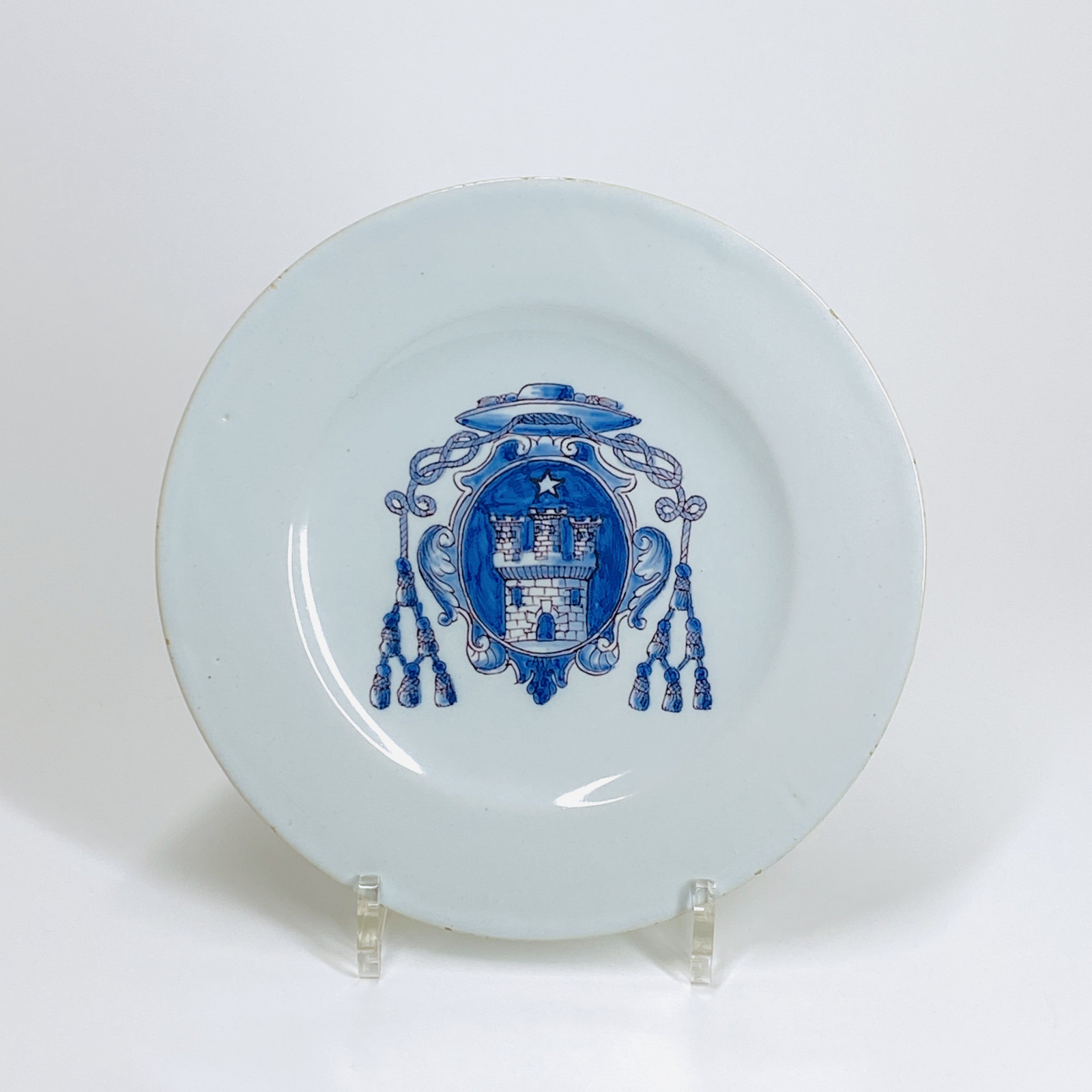 Saint-Jean-du-Désert (Marseille) Assiette à décor aux armes des Castellane - XVIIe siècle