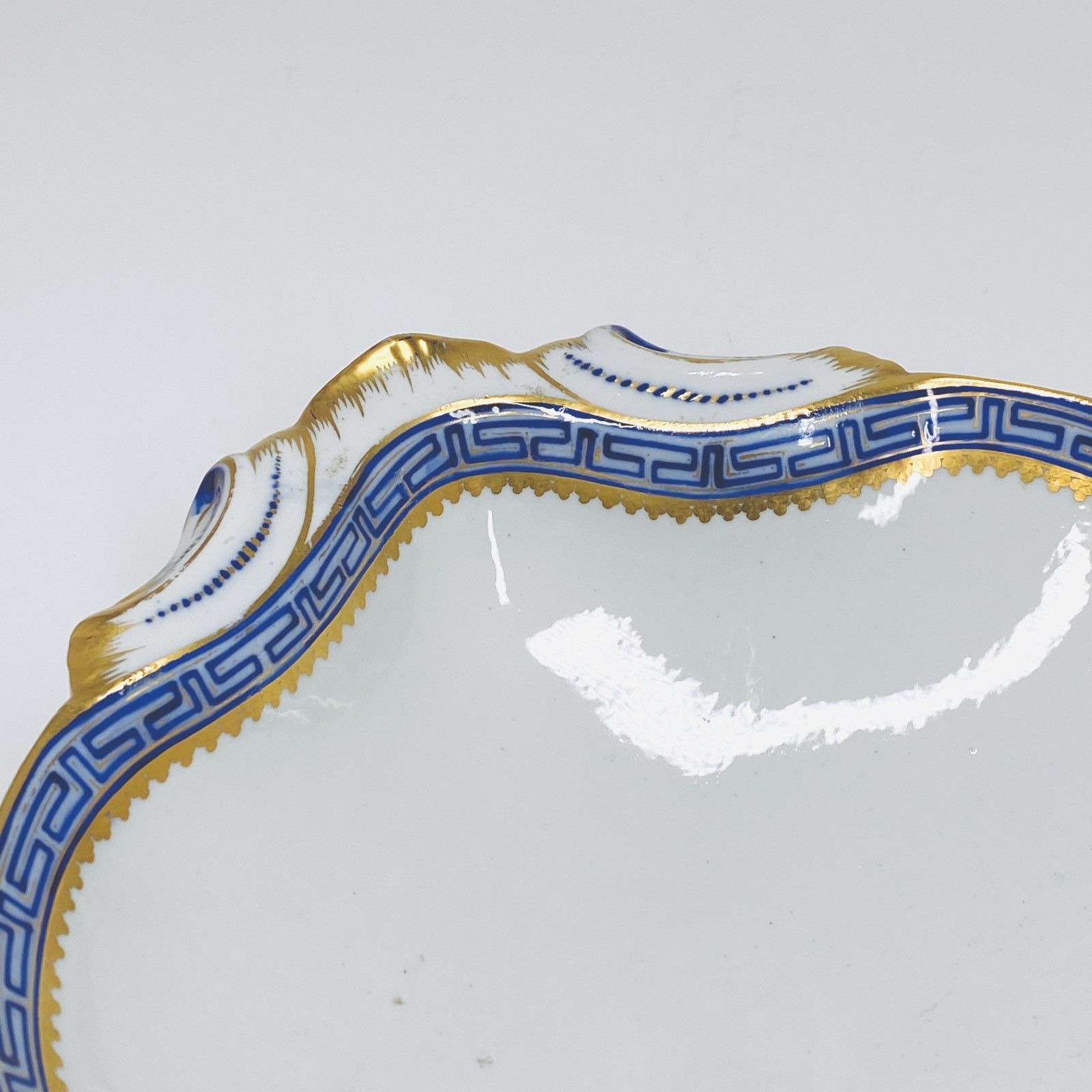 Tournai - Pair of compotes in the shape of a shell - Eighteenth century