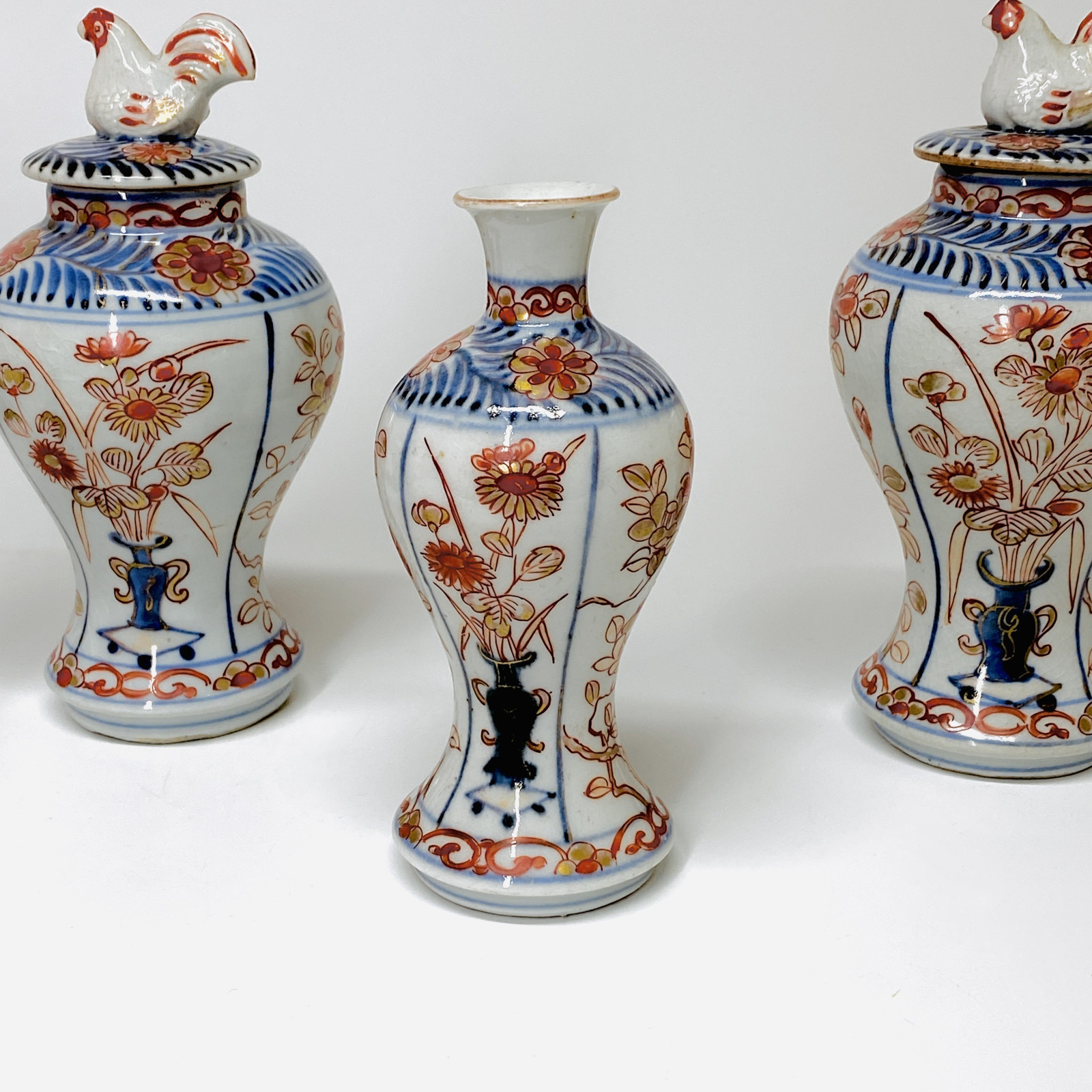 Japanese porcelain trim with Imari decoration - Arita - Early eighteenth century