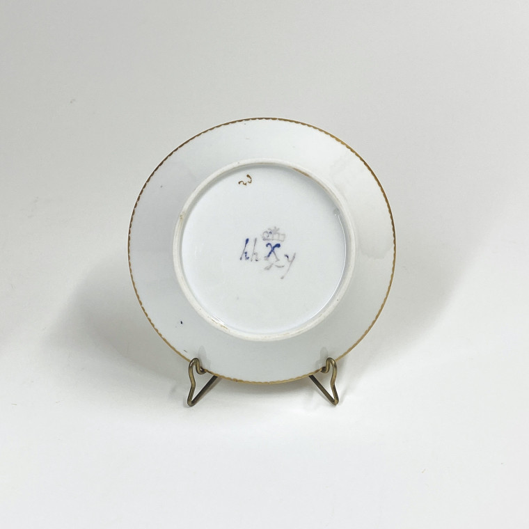 Sèvres - Tasse litron à décor de coeurs enflammés - XVIIIe siècle