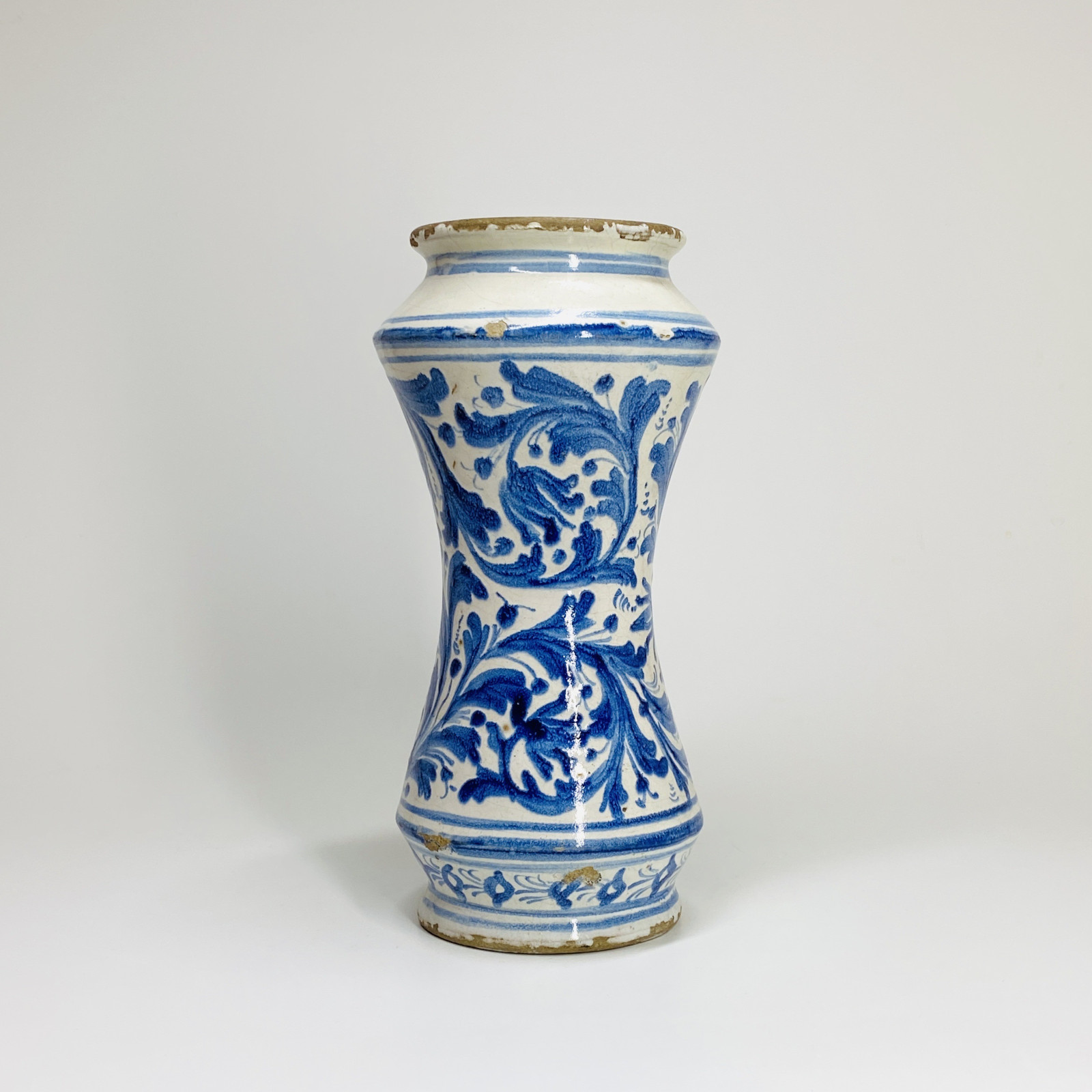 Sicily - Large albarello - Seventeenth century - SOLD