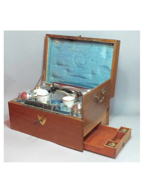 Large travel package - By 1800