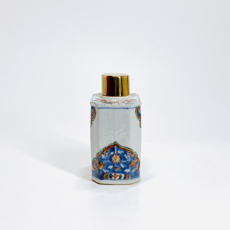 China - Tea caddy with Imari decoration - Kangxi period (1662-1722)