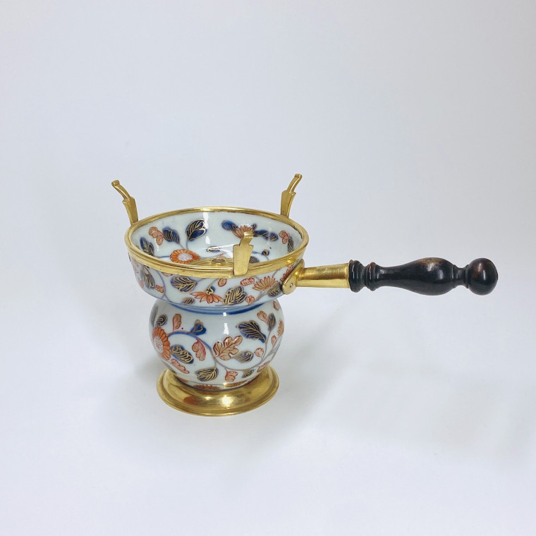 Japan - Small stove with Imari decoration - Eighteenth century