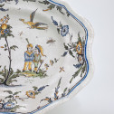 Lyon - Dish decorated with grotesques - Eighteenth century