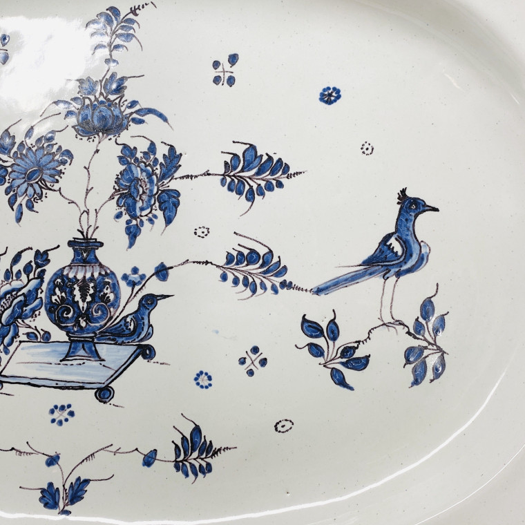 Montpellier, Manufacture royale - Grand plat ovale - XVIIIe siècle