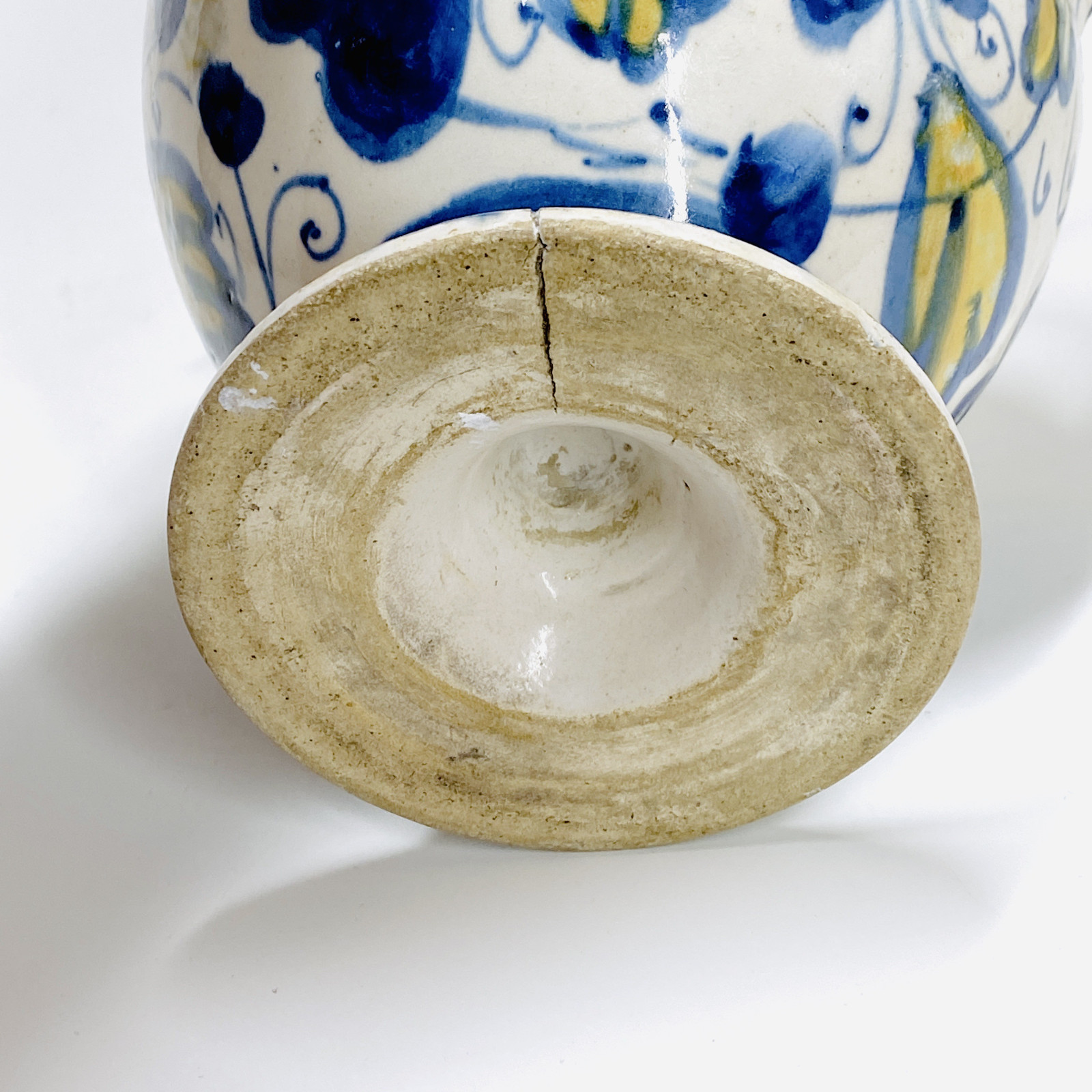 Lyon - Apothecary pot in majolica - Second half of the sixteenth century