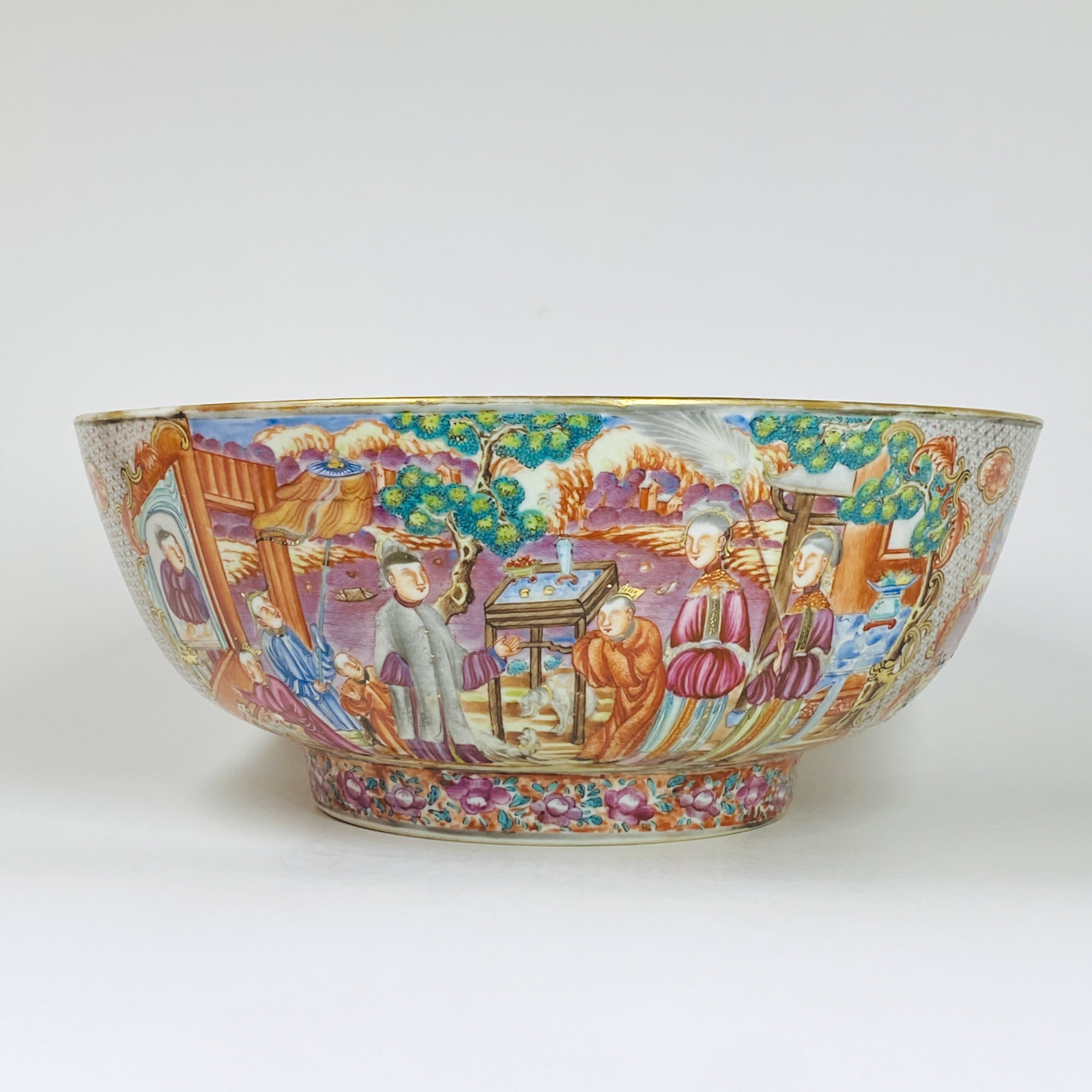 China - India Company porcelain punch bowl - Qianlong period 1736 - 1795