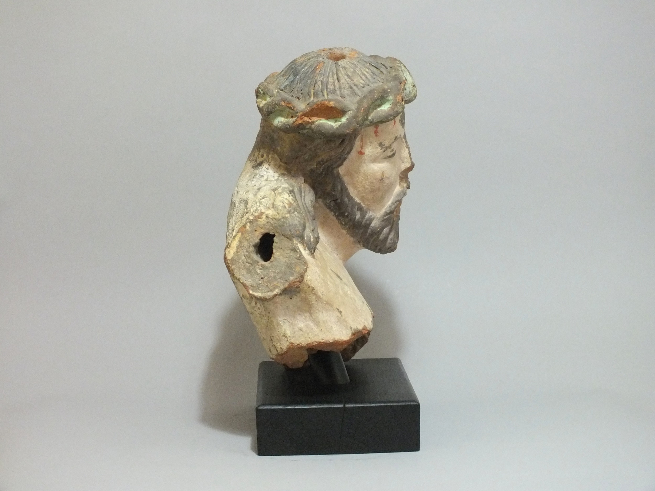 Christ en terre cuite polychrome - XVIe Siècle