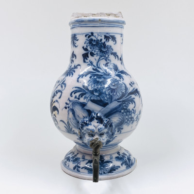 Lyon earthenware fountain - Eighteenth century